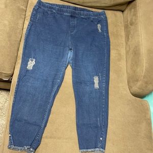Simply Vera Dark Wash Elastic Waisted Ankle length Jeans